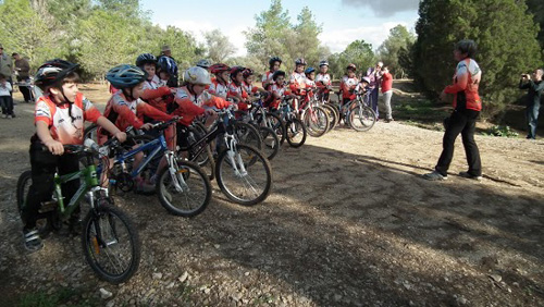 Ulla Hadar prepares young bikers for a competition