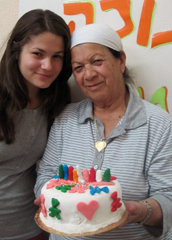 N Y Girl Teaches Israeli Terror Victims The Art Of Cake