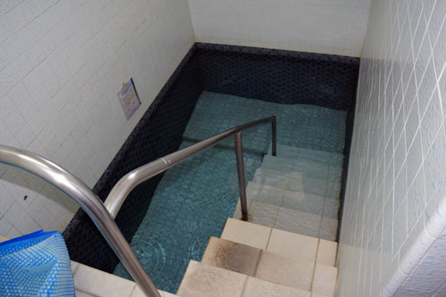 Pool for immersion at Mikvah Israel