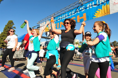  San Diego Unified School District Superintendent Cindy Marten (runner #2254, wearing black) participates in the Finish Chelsea's Run charity fundraiser. Credit: Paul Nestor. 