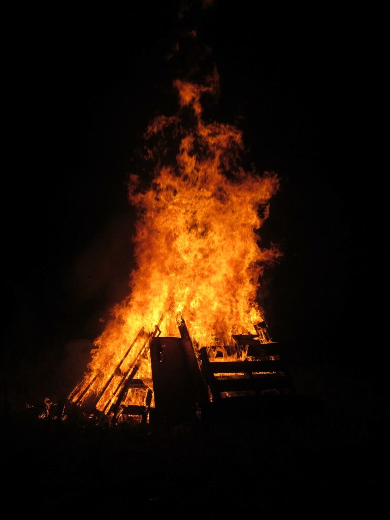 Lag B'Omer Bonfire - San Diego Jewish World